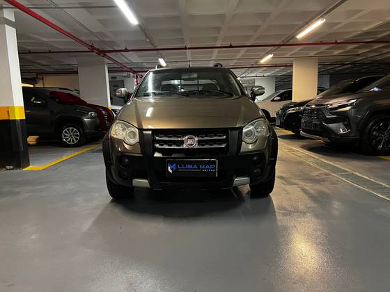 FIAT STRADA 1.8 MPI ADVENTURE CD 8V FLEX 2P MANUAL FIAT STRADA 1.8 MPI ADVENTURE CD 8V FLEX 2P MANUAL